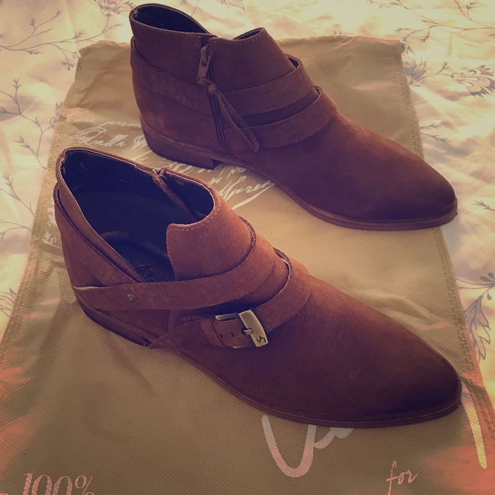 COPY - Velez Ankle Boots
